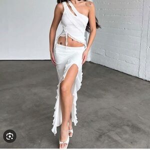 ✨ NWT ✨ Tiger Mist Theo Skirt White